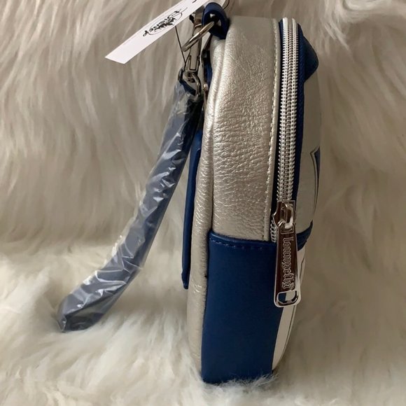 DISNEY X Loungefly Star Wars R2-D2 Wristlet - Picture 5 of 5